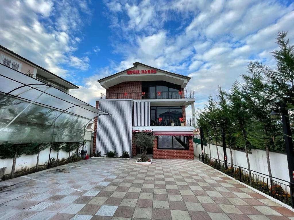 Hotel Darda Kamez エクステリア 写真